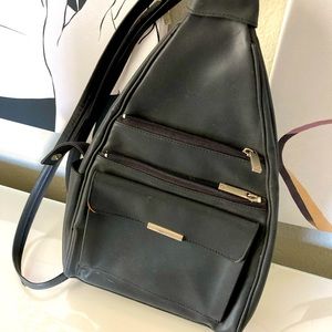 Franklin covey black leather purse  and backpack